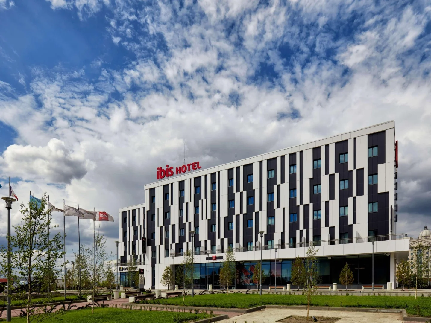 Отель ibis Aktobe на улице Утеген Сеитова